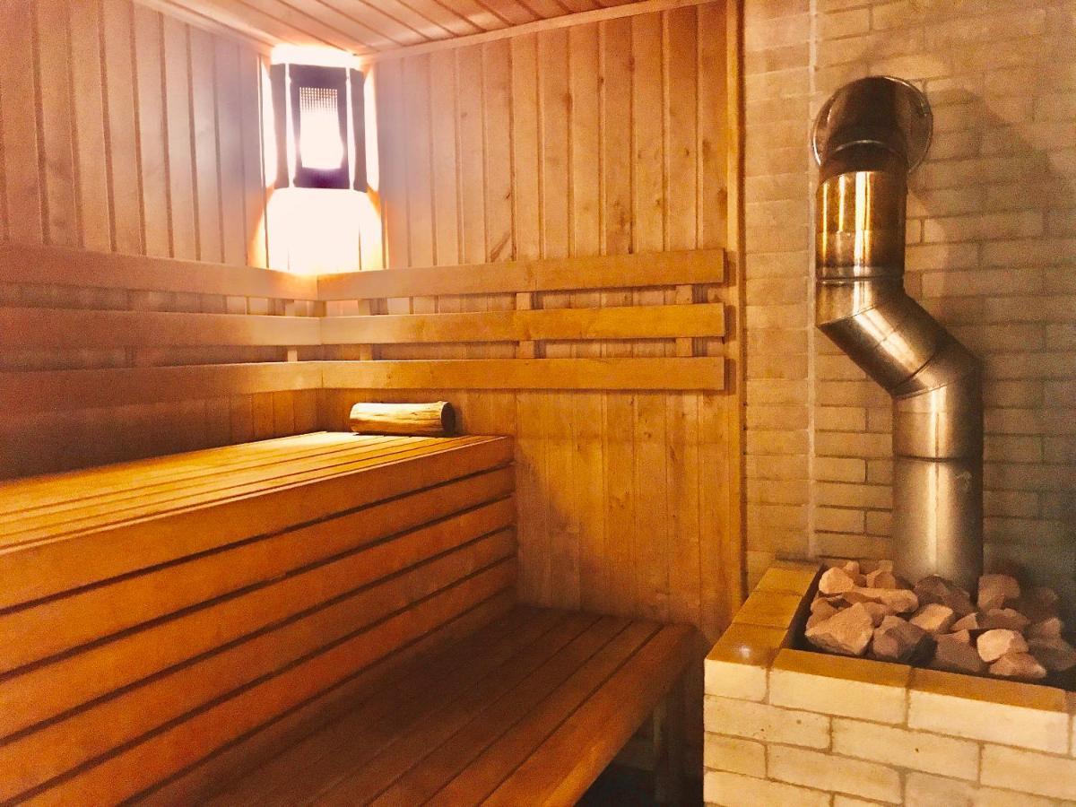 Biruza Club Hotell Petrivs'ke Exteriör bild