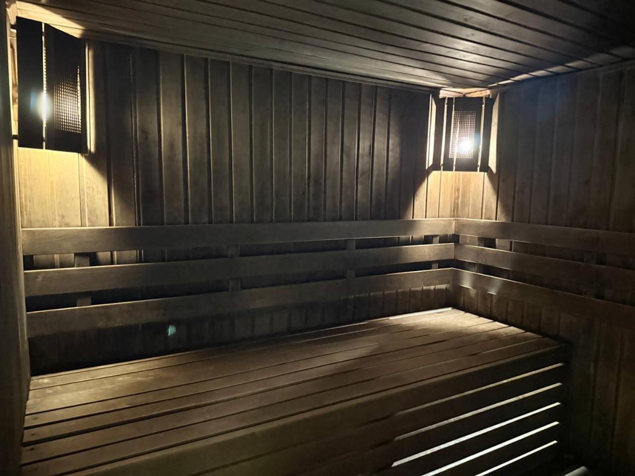 Biruza Club Hotell Petrivs'ke Exteriör bild